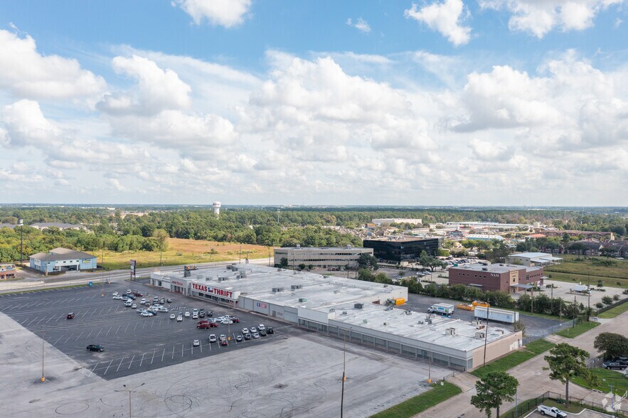 More Photos Of 2315-2339 W FM-1960, Houston Unknown For Lease