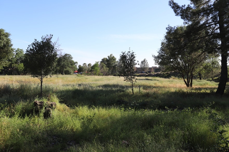 More Photos Of 1642 Canby Rd, Redding Land For Sale