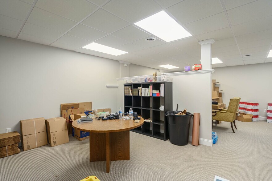 More Photos Of 206 E Liberty St, Milford Medical For Sale
