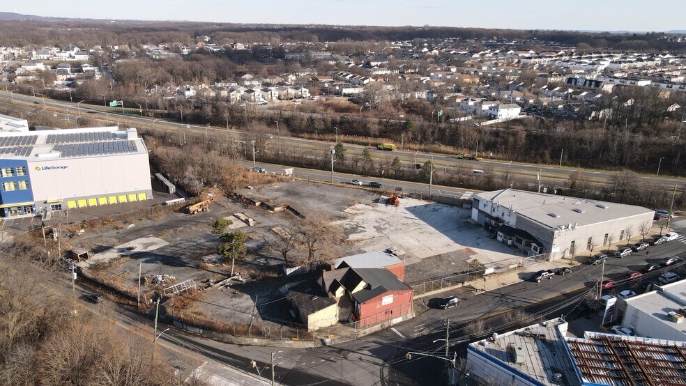 More Photos Of 961 Bloomingdale Rd, Staten Island Land For Sale