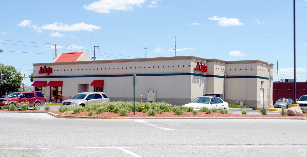 More Photos Of 3846 Lafayette Rd, Indianapolis Fast Food For Lease