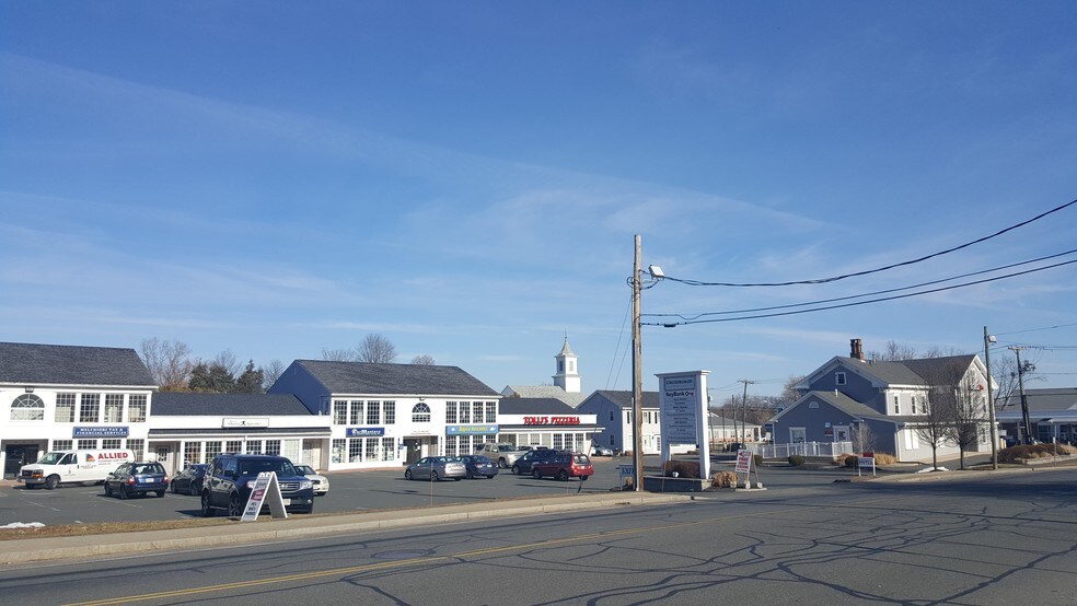 More Photos Of 4-28 Southwick St, Feeding Hills Freestanding For Lease
