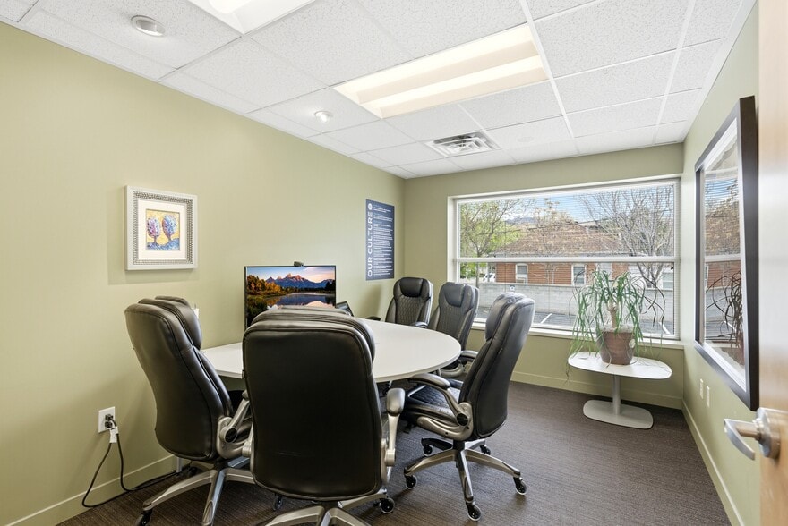 More Photos Of 555 S 300 E, Salt Lake City Office For Sale