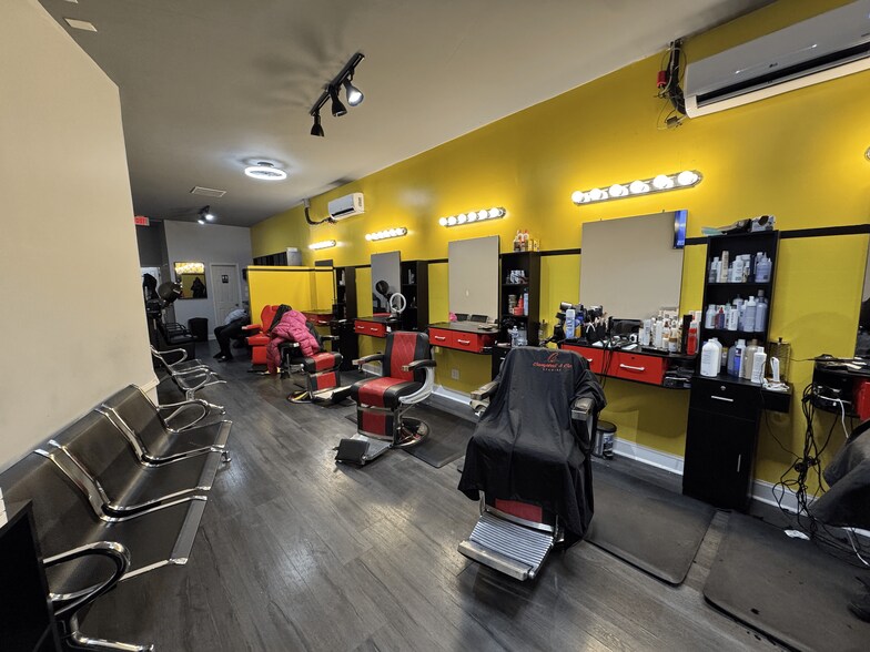 More Photos Of 5011-5015 H St SE, Washington Storefront For Sale