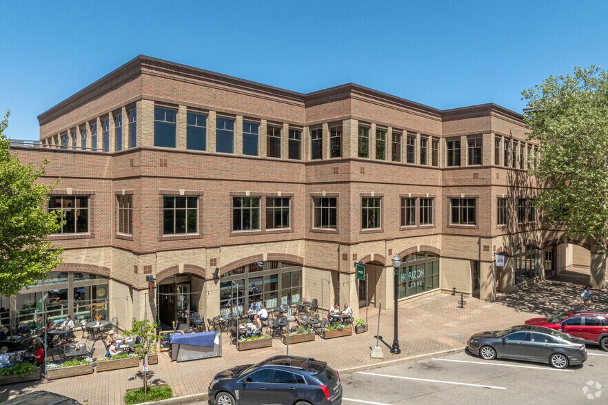 Primary Photo Of 85 E 8th St, Holland Medical For Lease