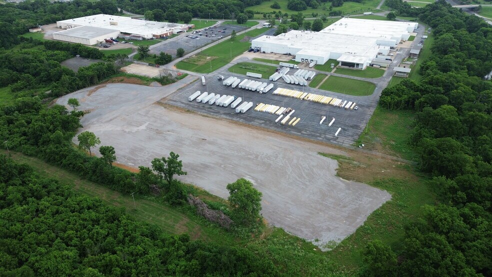 More Photos Of 981 Industrial Park Rd, Columbia Land For Lease