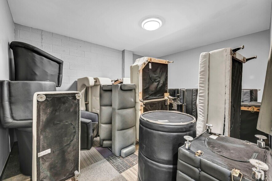 More Photos Of 1025 E Fifth Ave, Columbus Warehouse For Lease