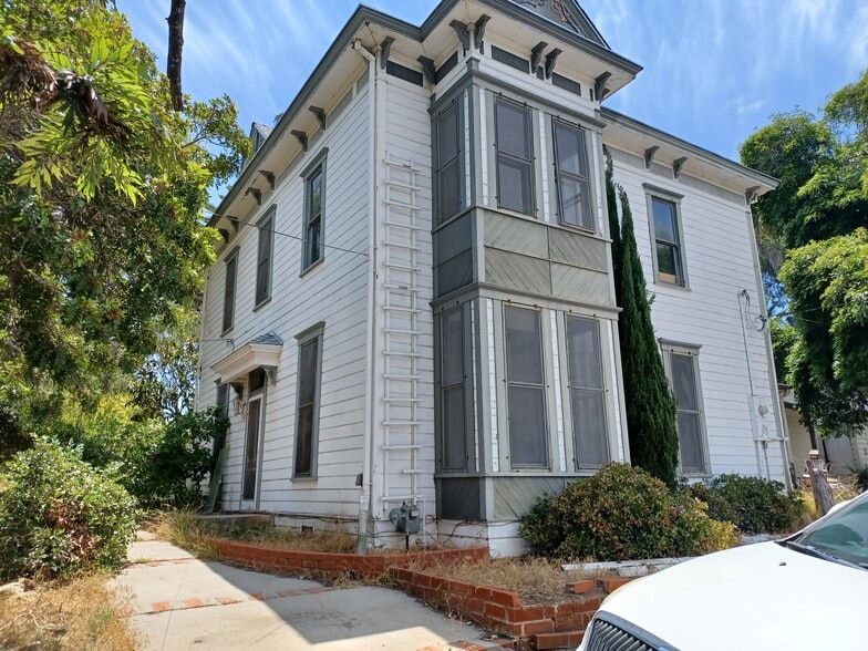 Primary Photo Of 655 E Alvarado St, Fallbrook Specialty For Lease