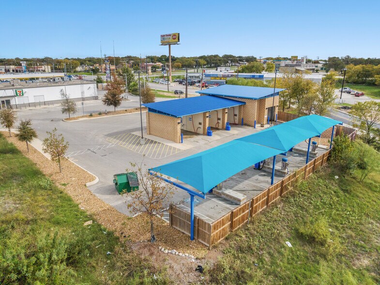 More Photos Of 7535 Bandera Rd, San Antonio Carwash For Sale