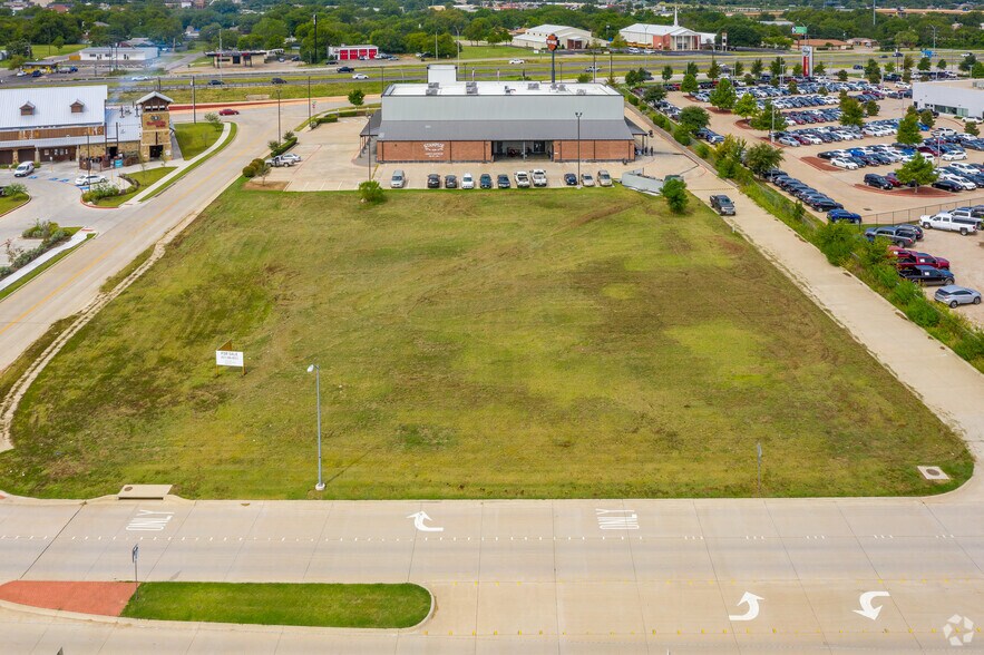 More Photos Of 240 N Burleson Blvd, Burleson Land For Sale