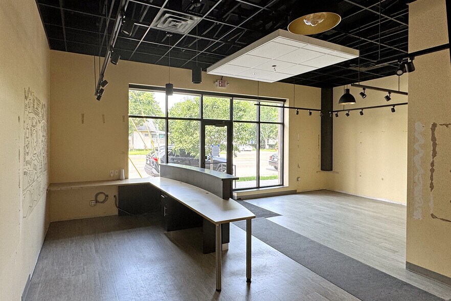 More Photos Of 272-276 Snelling Ave, Saint Paul Storefront For Lease