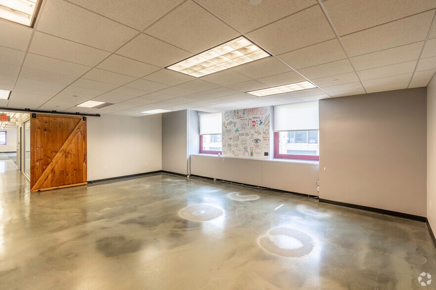 More Photos Of 10 Dorrance St, Providence Office For Lease