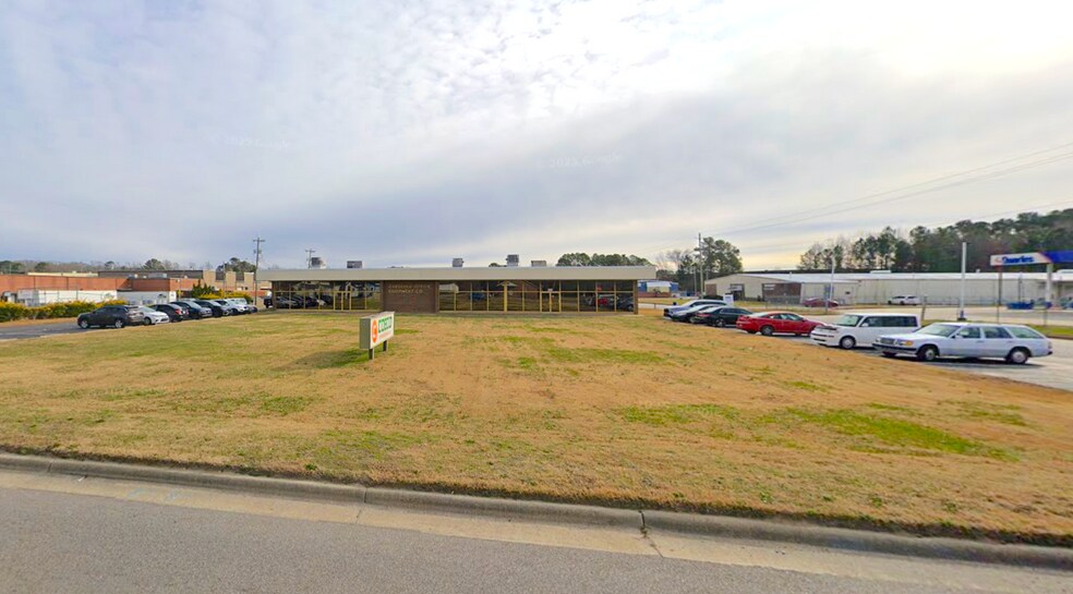 More Photos Of 2521 N Church St, Rocky Mount Warehouse For Lease