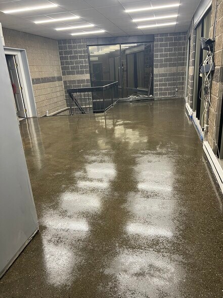 More Photos Of 436 Spencer St, Staten Island Warehouse For Sale