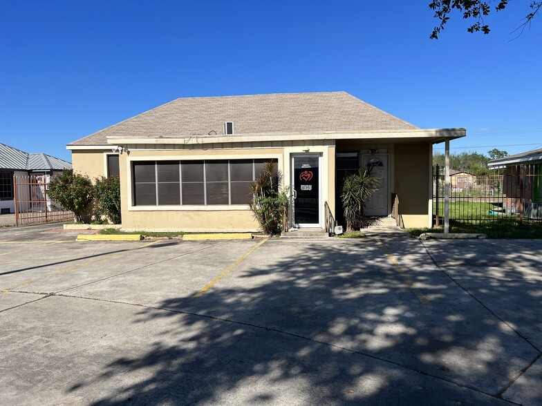 More Photos Of 1618 Pecan Blvd, McAllen General Retail For Sale
