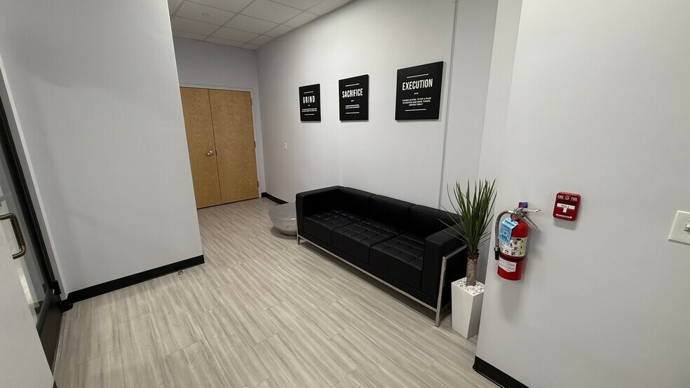 More Photos Of 2550 Brodhead Rd, Bethlehem Flex For Lease