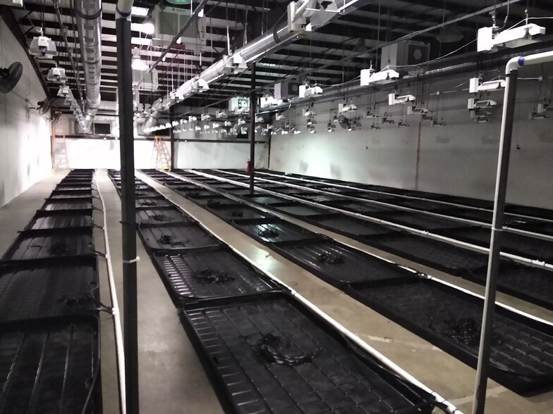 More Photos Of 505 N 6th St, Chickasha Warehouse For Sale