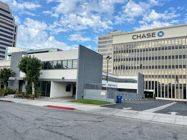 More Photos Of , Glendale Office For Sale