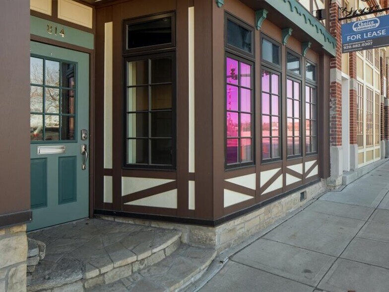 More Photos Of 812-814 S 8th St, Manitowoc Office Residential For Sale