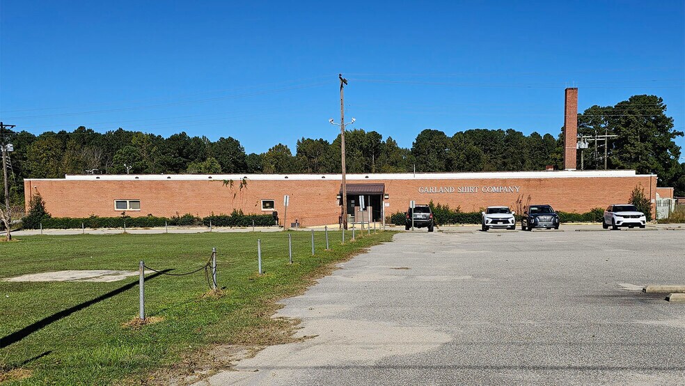 Primary Photo Of 120 S Church Ave, Garland Manufacturing For Lease