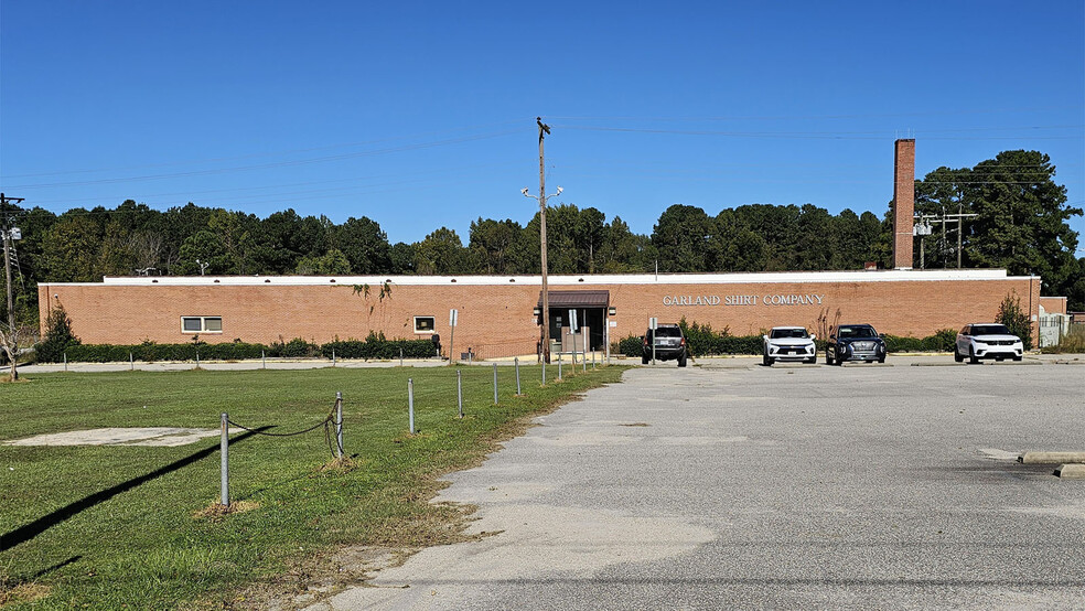 Primary Photo Of 120 Warren st, Garland Manufacturing For Sale