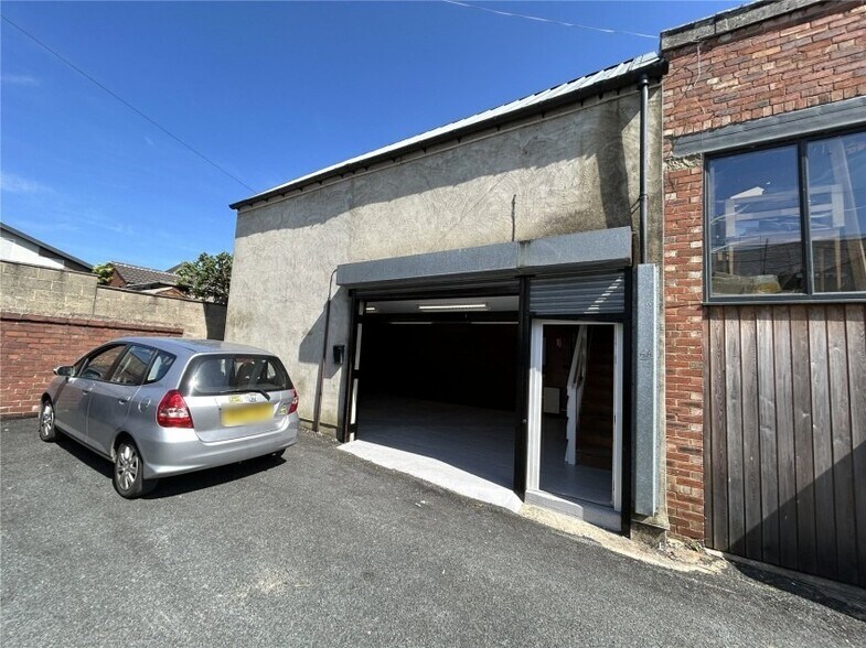 More Photos Of 6A Back Regent Pl, Harrogate Light Manufacturing For Lease