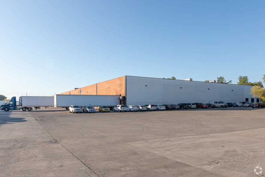 More Photos Of 324 Horner Ave, Toronto Distribution For Lease