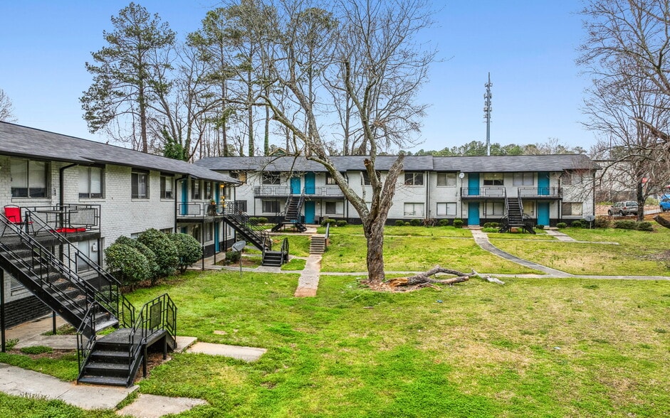More Photos Of 3937 Glenwood Rd, Decatur Apartments For Sale
