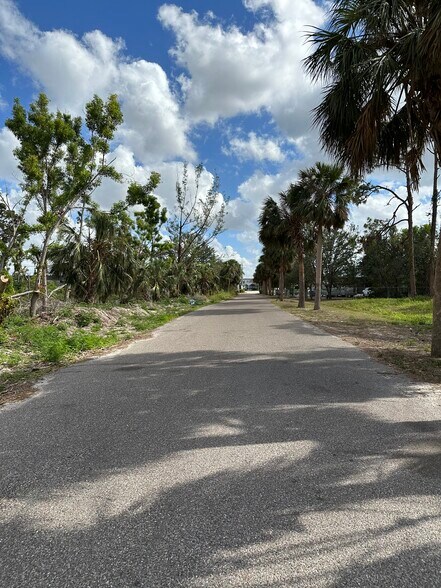 More Photos Of 7051 Lakeridge Ct, Fort Myers Land For Sale
