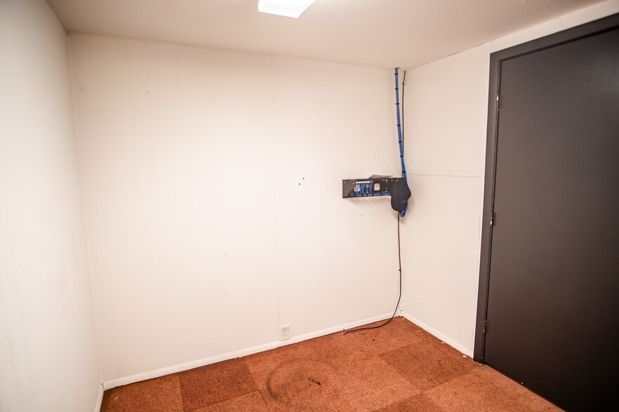More Photos Of 1218 E Magnolia Ave, Knoxville Freestanding For Lease