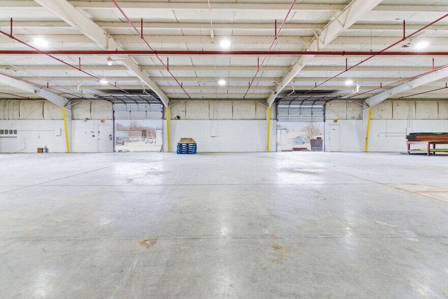 More Photos Of 473 Roberts Ave, Louisville Warehouse For Sale