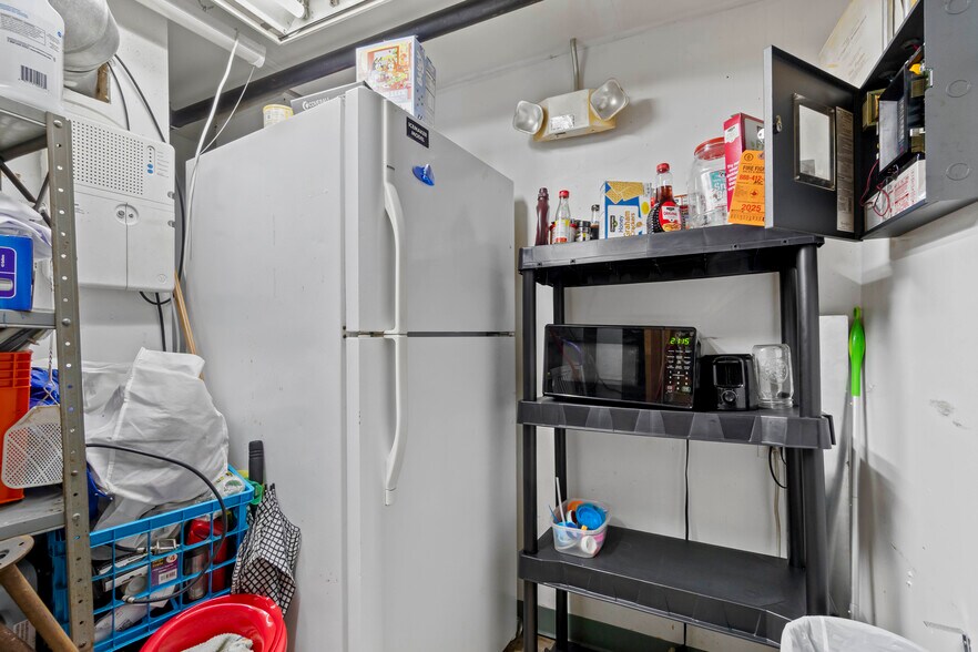 More Photos Of 705 E Warrington Ave, Pittsburgh Office Residential For Sale