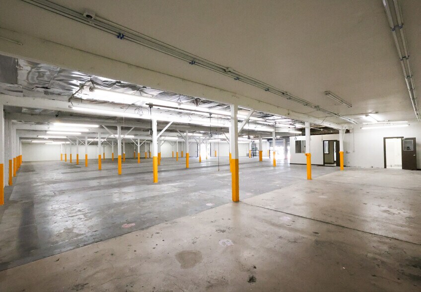 More Photos Of 1760 E 15th St, Los Angeles Warehouse For Lease