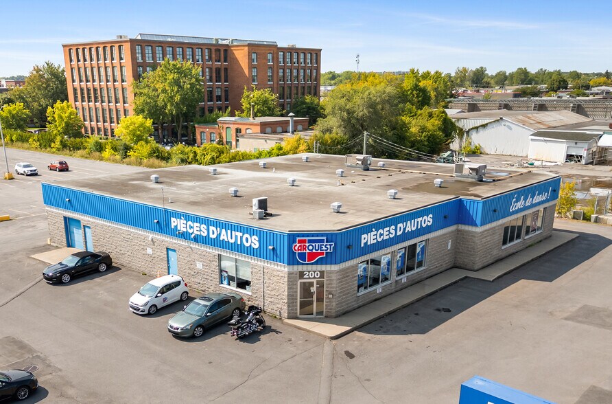 Primary Photo Of 200 Boul Saint-Joseph, St-Jean-sur-Richelieu Freestanding For Sale