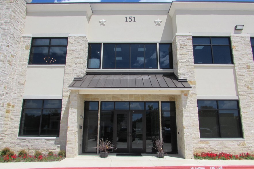 More Photos Of 151 Players Cir, Southlake Loft Creative Space For Lease