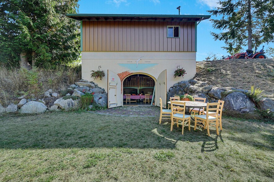 More Photos Of 1673 Woodland Dr, Port Townsend Winery Vineyard For Sale