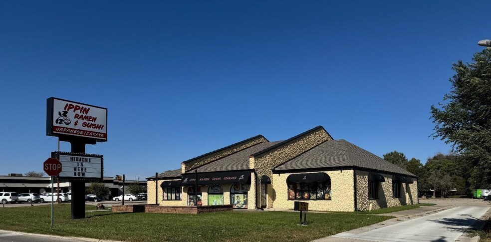 More Photos Of 2960 4th St SW, Mason City Restaurant For Sale