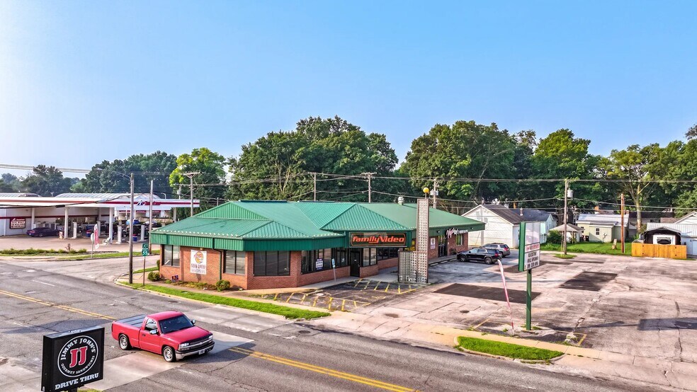 More Photos Of 429 Keokuk St, Lincoln General Retail For Lease