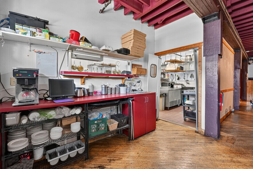 More Photos Of 615 S 1st Ave, Pocatello Restaurant For Sale
