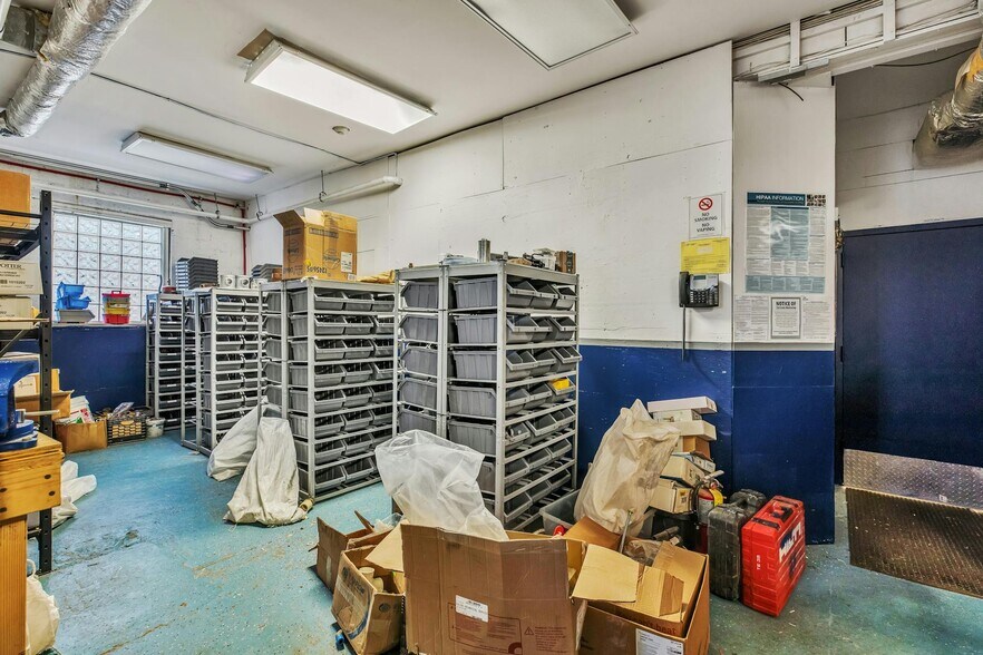 More Photos Of 56 Carleton Ave, Islip Terrace Office For Sale