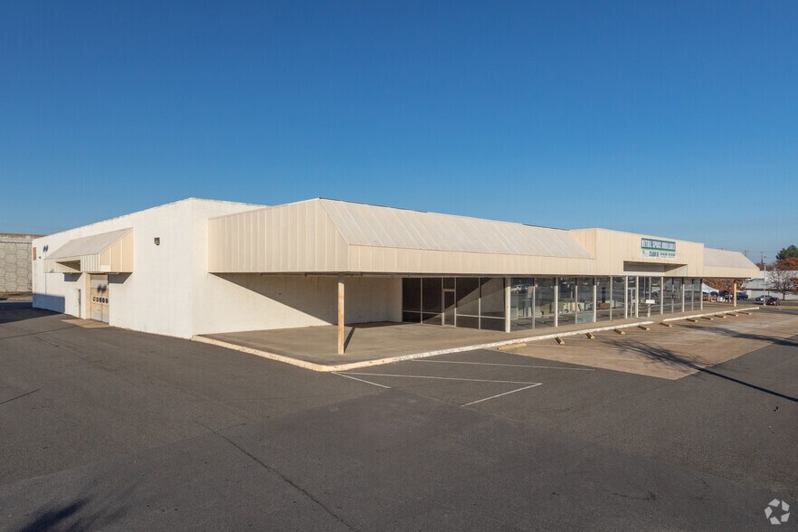 Primary Photo Of 6660 Springfield Mall, Springfield General Retail For Sale