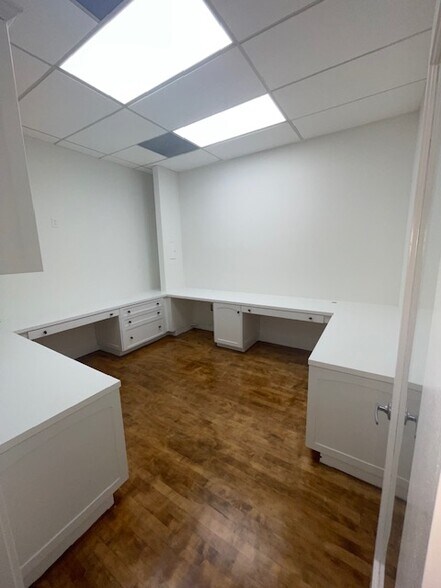More Photos Of 4768 Park Granada, Calabasas Office For Lease