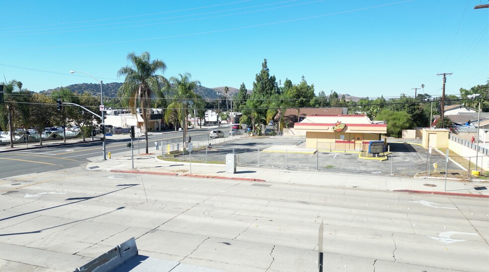 More Photos Of 1105 W Mission Blvd, Pomona Fast Food For Sale