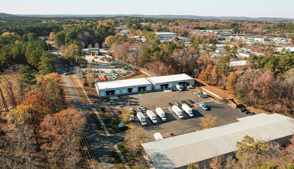 More Photos Of 4310 Bennett Memorial Rd, Durham Flex For Lease