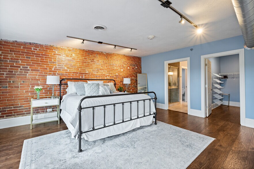 More Photos Of 144 W Liberty St, Wooster Office For Sale