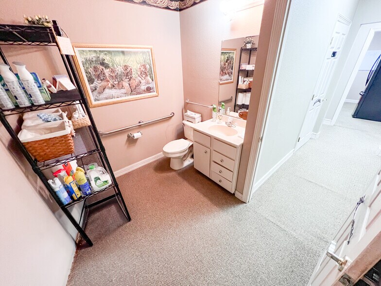 More Photos Of 4200 N Midland Dr, Midland Office For Sale