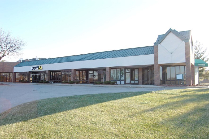 More Photos Of 86th St, Urbandale Unknown For Lease