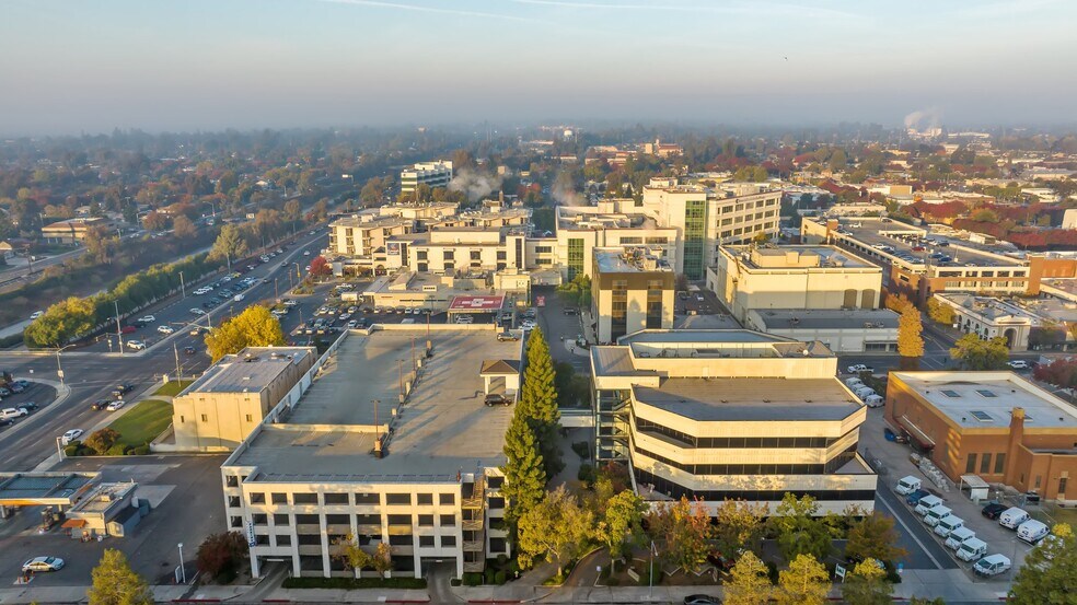 More Photos Of 100 Willow Plz, Visalia Medical For Sale