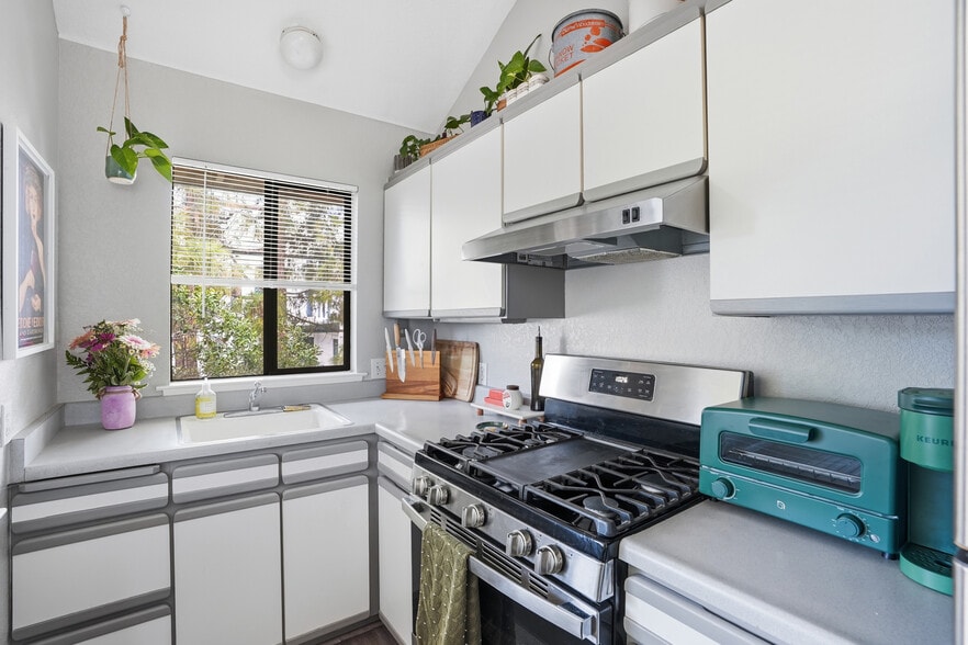 More Photos Of 2101 Johnson Ave, San Luis Obispo Multifamily For Sale