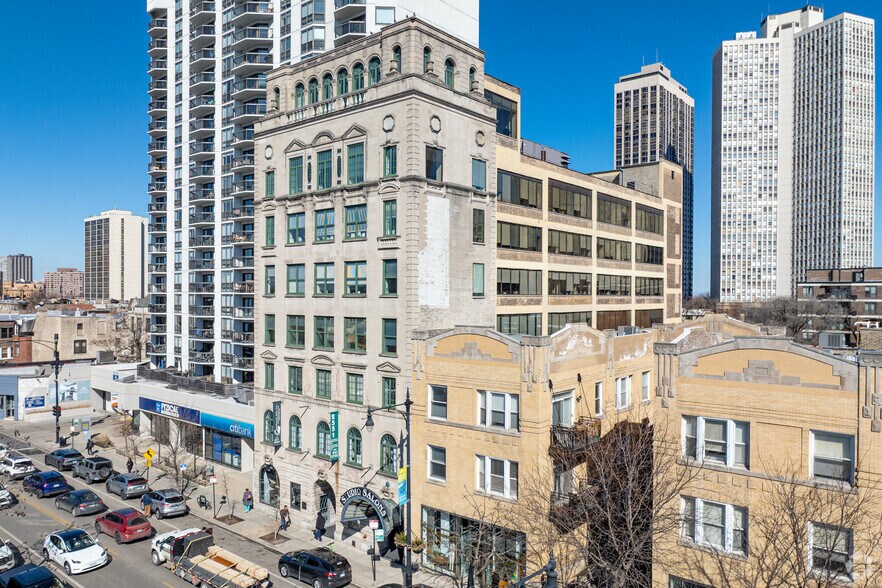 Primary Photo Of 2551 N Clark St, Chicago Office For Lease